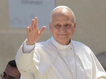 El Papa León XIV durante la canonización de Carlo Acutis, en la Plaza de San Pedro del Vaticano, a 7 de septiembre de 2025, en Roma