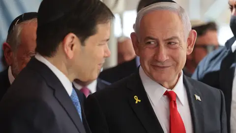 Netanyahu visita con Rubio el Muro de las Lamentaciones: "Esta alianza nunca ha sido tan fuerte" Netanyahu visita con Rubio el Muro de las Lamentaciones: "Esta alianza nunca ha sido tan fuerte"
