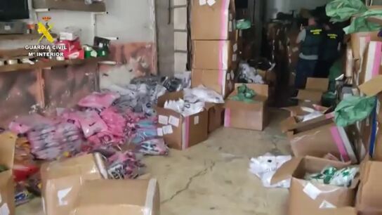 Golpe al 'top manta' en Catalu&ntilde;a
