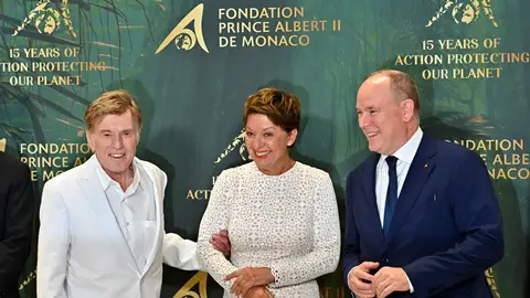 Robert Redford con su mujer en su última aparición pública Robert Redford con su mujer en su última aparición pública