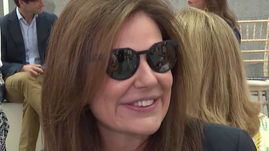 Nuria Gonzalez, sonriente Nuria Gonzalez, sonriente