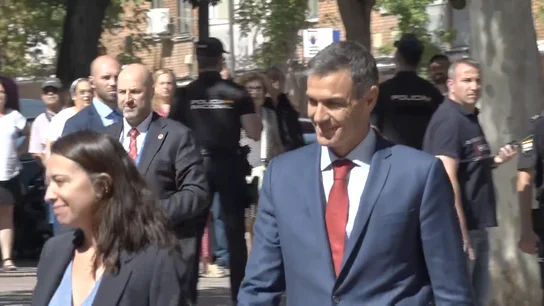 Sánchez anuncia una reducción de horas lectivas Sánchez anuncia una reducción de horas lectivas