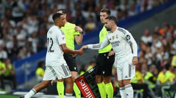Trent Alexander-Arnold, en el momento de ser sustituido por Carvajal