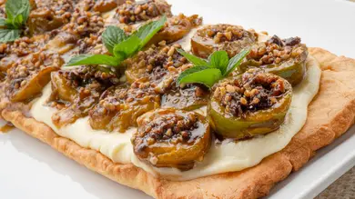 Eva Arguiñano comienza la temporada con un postre de infarto: receta de banda de ciruela Eva Arguiñano comienza la temporada con un postre de infarto: receta de banda de ciruela