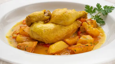 Receta de picantones, de Karlos Arguiñano: "Es una cazuela que suelo hacer mucho en mi casa" Receta de picantones, de Karlos Arguiñano: "Es una cazuela que suelo hacer mucho en mi casa"