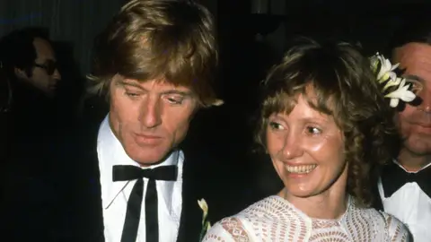 Robert Redford y su primera esposa Lola Van Wagenen Robert Redford y su primera esposa Lola Van Wagenen