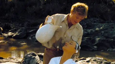 Robert Redford y Meryl Streep en Memorias de África Robert Redford y Meryl Streep en Memorias de África
