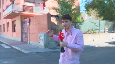 Los vecinos del edificio okupado en Barajas a escasos metros de la UCO: 