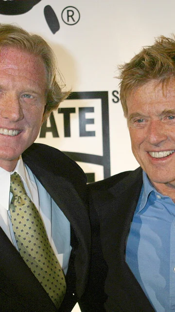 Robert Redford con su hijo James en 2003