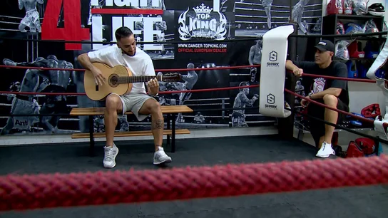 Campeón de kick boxing y guitarrista: "Hasta que me muera seré Antonio Campoy 'El flamenco'" Campeón de kick boxing y guitarrista: "Hasta que me muera seré Antonio Campoy 'El flamenco'"