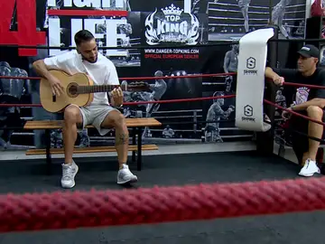 Campeón de kick boxing y guitarrista: "Hasta que me muera seré Antonio Campoy 'El flamenco'" Campeón de kick boxing y guitarrista: "Hasta que me muera seré Antonio Campoy 'El flamenco'"