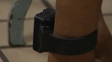 Imagen de archivo de la pulsera antimaltrato Imagen de archivo de la pulsera antimaltrato