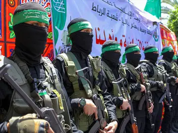 Miembros de las Brigadas Ezeldín al Qasam, brazo armado de Hamás, en la Franja de Gaza. Miembros de las Brigadas Ezeldín al Qasam, brazo armado de Hamás, en la Franja de Gaza.