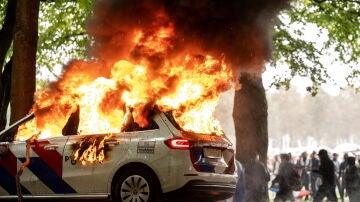 Violenta manifestación en La Haya semanas antes de las elecciones