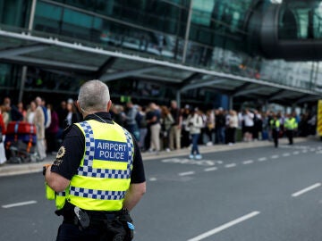 Reabre la T2 de Dublín tras la evacuación por una alerta de seguridad en el marco del ciberataque en aeropuertos europeos