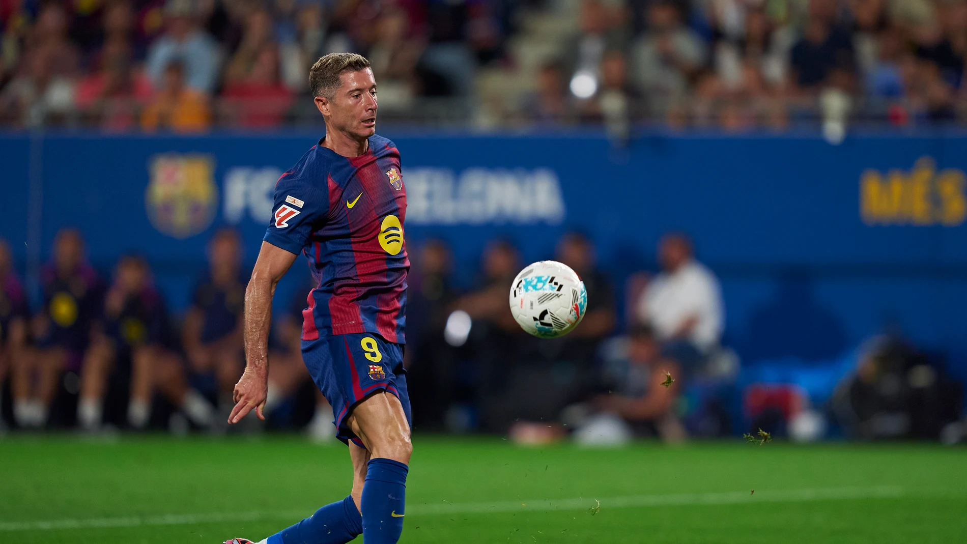 Lewandowski durante el Barça-Valencia de LaLiga Lewandowski durante el Barça-Valencia de LaLiga