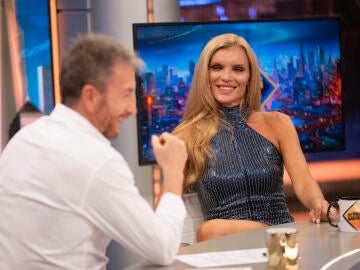 "Voy a tu casa y te cambio la cocina entera": Esther Ca&ntilde;adas desvela una de sus grandes pasiones