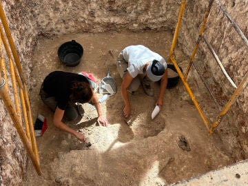 Trabajos de exhumación en un parque de Cañada Rosal, Sevilla.  Trabajos de exhumación en un parque de Cañada Rosal, Sevilla.
