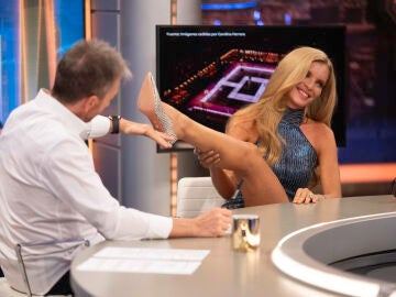 &iquest;Hay que entrenar andar con tacones? Esther Ca&ntilde;adas nos cuenta todos sus secretos