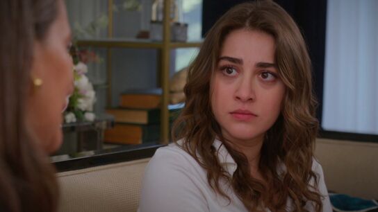 Seren y Bahar, en su peor noche: Efsun y Evren se marchan y todo se complica en Renacer