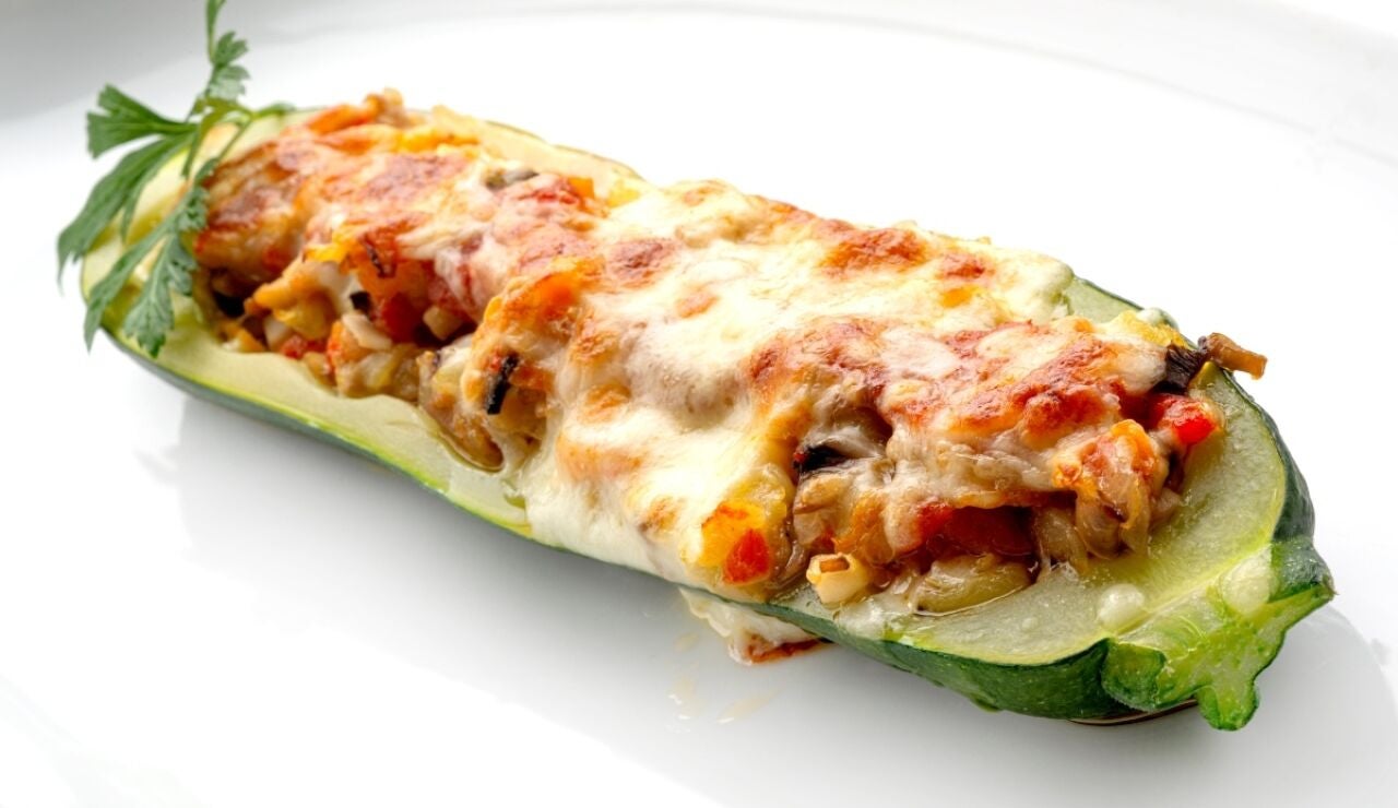 Calabac&iacute;n relleno de verduras con queso