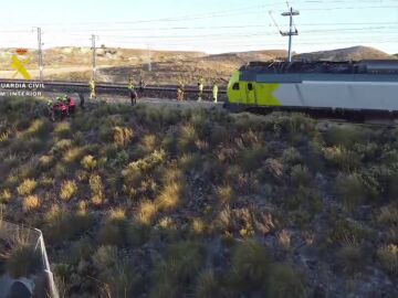 Descarrila un tren de mercancías en Zaragoza y deja herido grave al maquinista