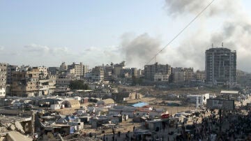Ataques israelíes en la zona Rimal de la ciudad de Gaza