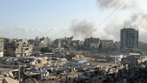 Ataques israelíes en la zona Rimal de la ciudad de Gaza Ataques israelíes en la zona Rimal de la ciudad de Gaza