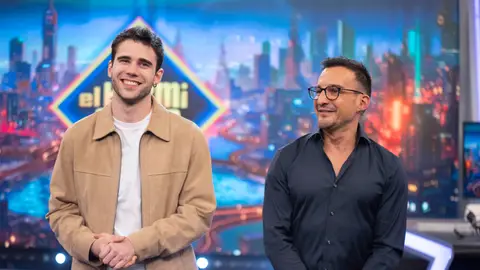 Vuelve a ver la entrevista completa a Alejandro Amenábar y Julio Peña en El Hormiguero Vuelve a ver la entrevista completa a Alejandro Amenábar y Julio Peña en El Hormiguero