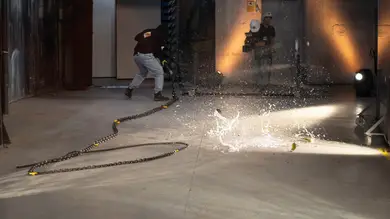 ¡La manera más épica de descorchar una botella! Álex González alucina con la ciencia de Marron ¡La manera más épica de descorchar una botella! Álex González alucina con la ciencia de Marron