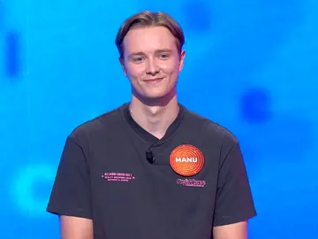 El nuevo poema de Manu deja asombrados a los invitados en Pasapalabra El nuevo poema de Manu deja asombrados a los invitados en Pasapalabra