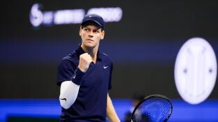 Jannik Sinner, en su partido ante Marin Cilic en Beijing