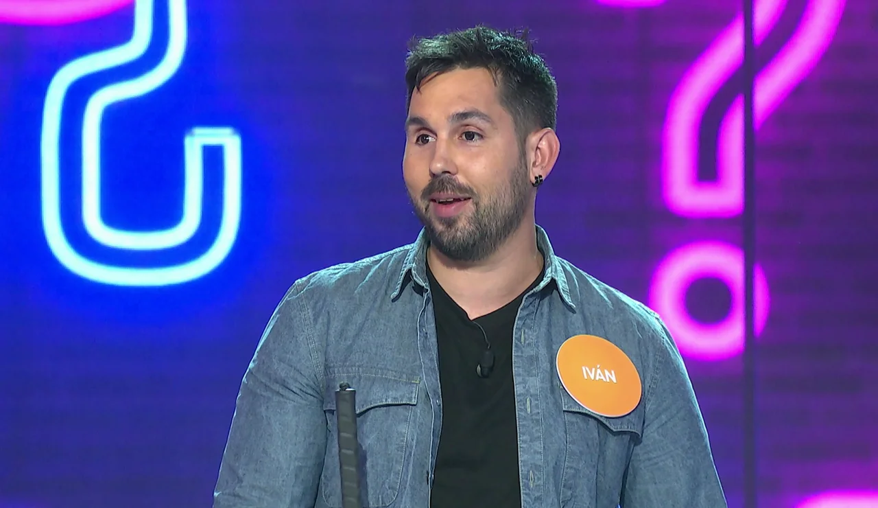 La increíble historia de Iván López, el futbolista ciego que ha creado ‘Lo que me faltaba por ver”