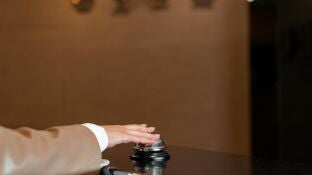 Recepci&oacute;n de un hotel. 
