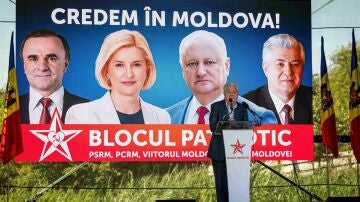 Abren los colegios electorales en Moldavia bajo la sombra de injerencia rusa en la votación