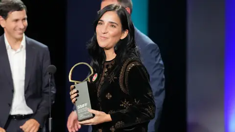 Alauda Ruiz de Azúa, Concha de Oro en el Festival de San Sebastián Alauda Ruiz de Azúa, Concha de Oro en el Festival de San Sebastián