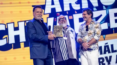 Arnold Schwarzenegger. Álex de la Iglesia y Antonio Banderas en la San Diego Comic Con de Málaga Arnold Schwarzenegger. Álex de la Iglesia y Antonio Banderas en la San Diego Comic Con de Málaga