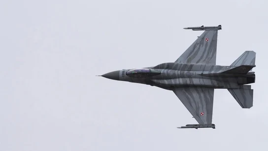 Polonia cierra temporalmente su espacio aéreo e inicia maniobras aéreas "preventivas" por ataques rusos Polonia cierra temporalmente su espacio aéreo e inicia maniobras aéreas "preventivas" por ataques rusos
