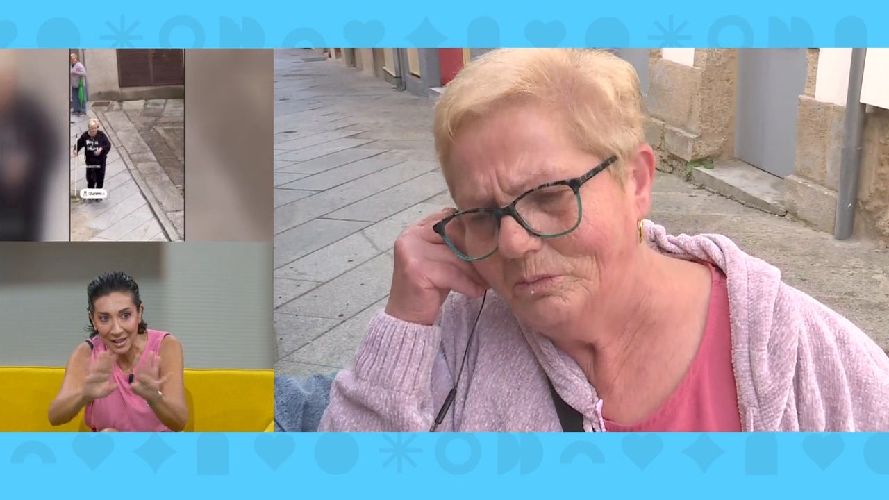 Ahora pasan por mi lado mi lado y me llaman loca Ahora pasan por mi lado mi lado y me llaman loca