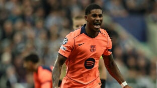 Marcus Rashford celebra uno de sus goles ante el Newcastle