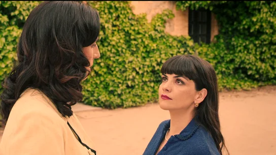 “Lárgate de la fábrica”: Isabel se presenta en la colonia buscando a Dámaso, pero se reencuentra con… ¡Gema! “Lárgate de la fábrica”: Isabel se presenta en la colonia buscando a Dámaso, pero se reencuentra con… ¡Gema!