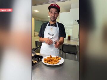 El padre de Lamine Yamal sorprende cocinando nuggets: "Gracias, hijo, te estar&eacute; siempre agradecido. Vivir&eacute; de ti"