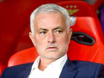 José Mourinho, en el banquillo del Benfica