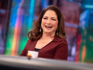 Gloria Estefan desvela el secreto del &eacute;xito de su matrimonio: "Me hace re&iacute;r todos los d&iacute;as de mi vida"