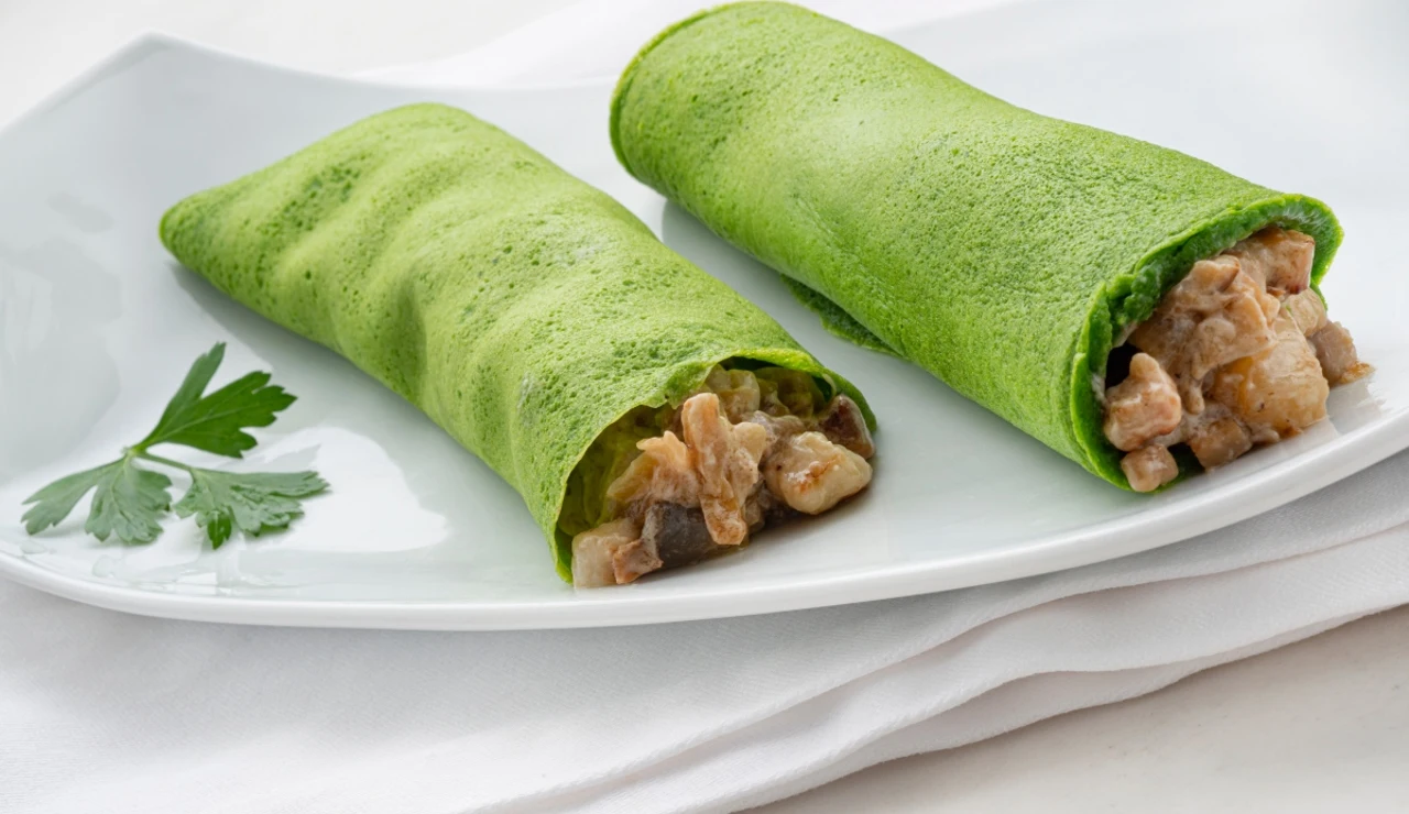 Crepes de espinacas con champiñones y panceta