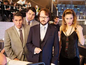 Javier Manrique, Andoni Agirregomezkorta, Santiago Segura y Blanca Suarez en Mi gran noche, de Álex de la Iglesia Javier Manrique, Andoni Agirregomezkorta, Santiago Segura y Blanca Suarez en Mi gran noche, de Álex de la Iglesia