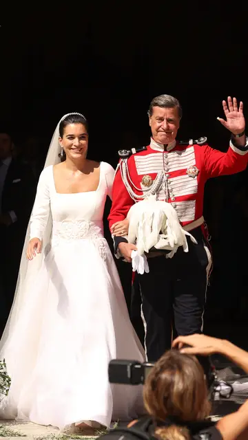 Bárbara Mirjan y Cayetano Martínez de Irujo tras casarse Bárbara Mirjan y Cayetano Martínez de Irujo tras casarse