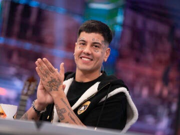 Duki desvela el motivo por el que se tatu&oacute; la cara: "Es como un traje de superh&eacute;roe"