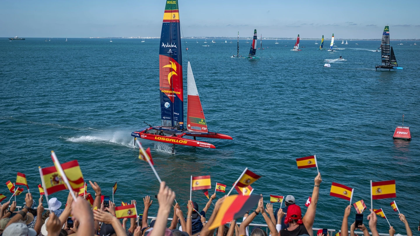 El equipo español de SailGP, en la Bahía de Cádiz El equipo español de SailGP, en la Bahía de Cádiz
