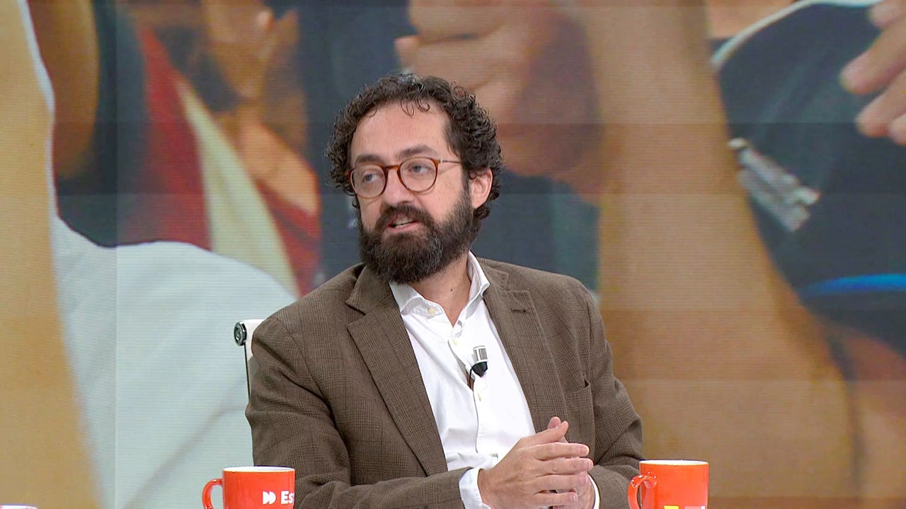 Joaquín Manso, director de ‘El Mundo’, denuncia el coste a las arcas públicas de las deportaciones de la Flotilla: «Es un exceso evidente» Joaquín Manso, director de ‘El Mundo’, denuncia el coste a las arcas públicas de las deportaciones de la Flotilla: «Es un exceso evidente»